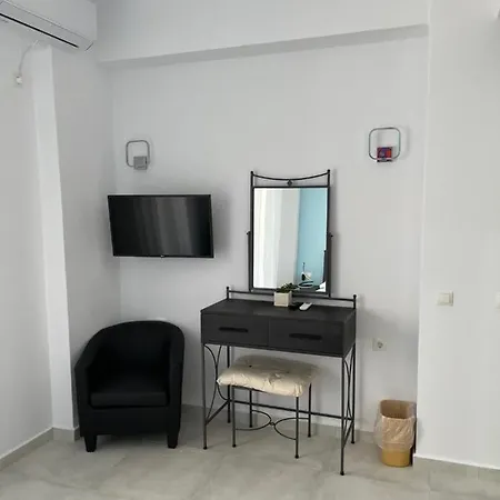 Anesis Hotel 3*