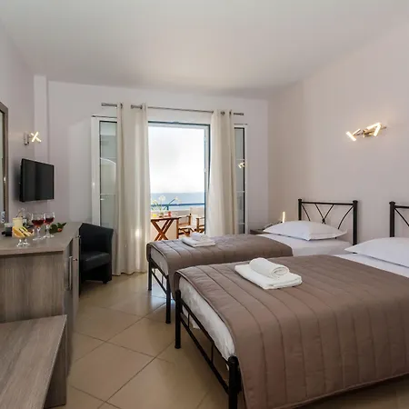 Anesis Hotell 3*