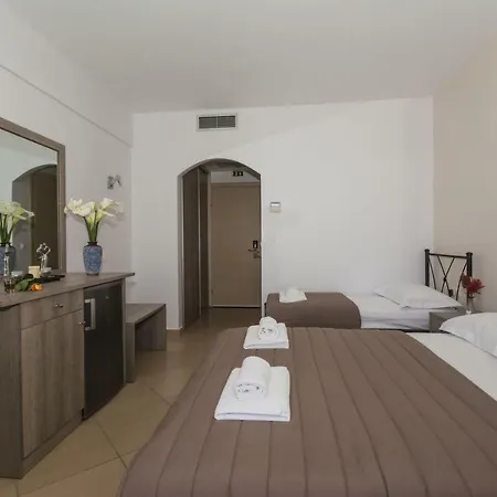 Szálloda Anesis 3*
