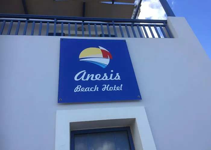 Anesis מלון 3*